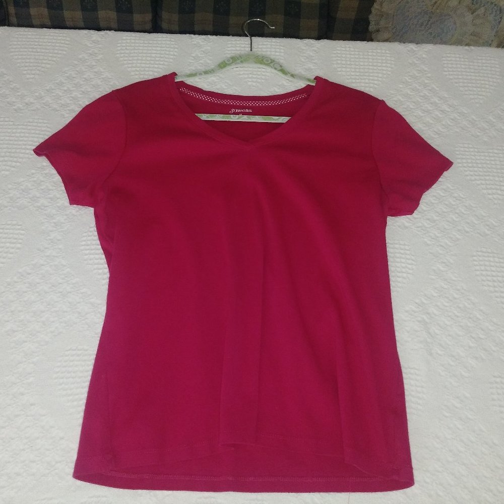 Magenta womans top